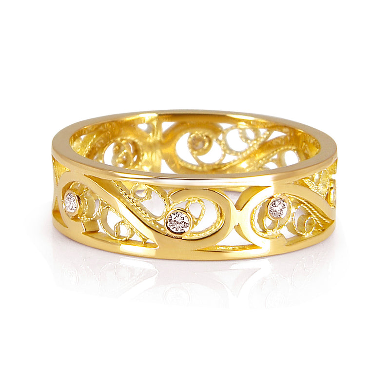 Bespoke Tamsin wedding ring - recycled yellow gold, conflict-free diamonds and filigree technique