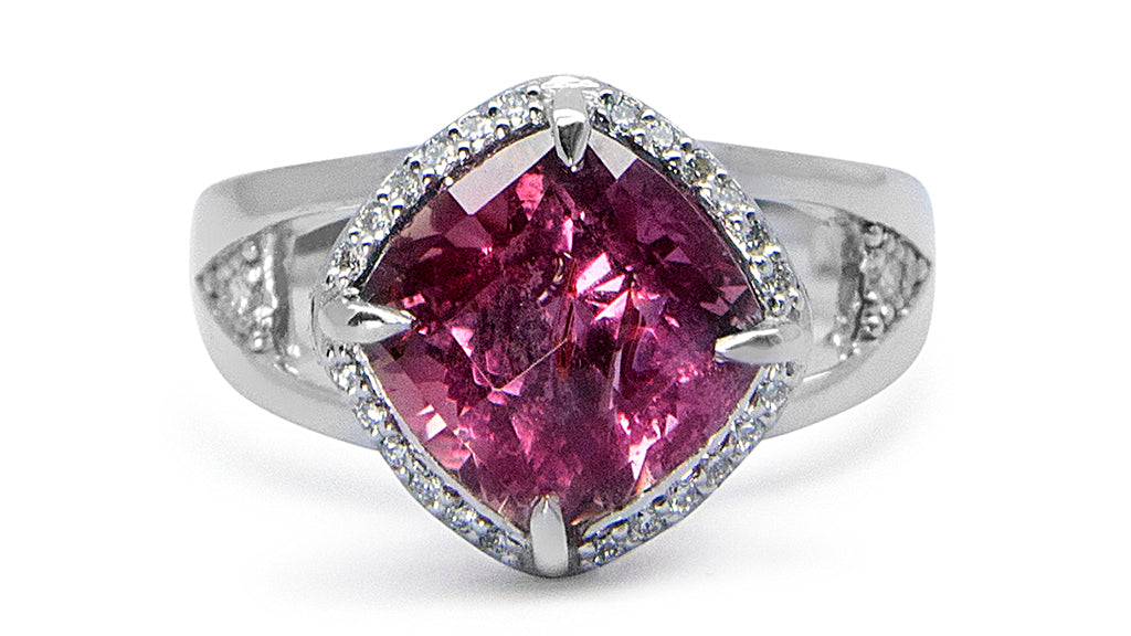 Bespoke jewellery – why it can be a beautiful thing for everyone