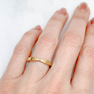 Amare Florere Ethical Platinum Wedding Ring
