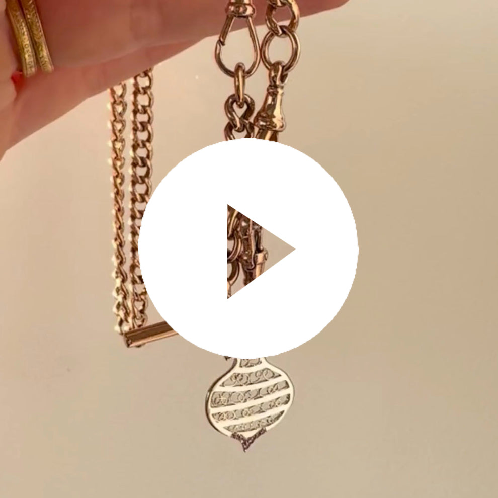 <iframe src="https://www.youtube.com/embed/8A9Bwu27OhE?playlist=8A9Bwu27OhE&loop=1;rel=0&autoplay=0&controls=1&showinfo=0" frameborder="0"></iframe>