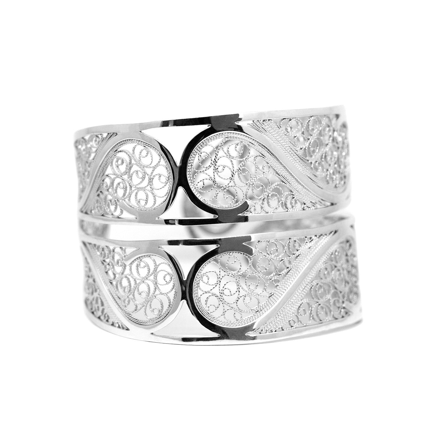 Filigree Links Bangle Bracelet. White - Arabel Lebrusan