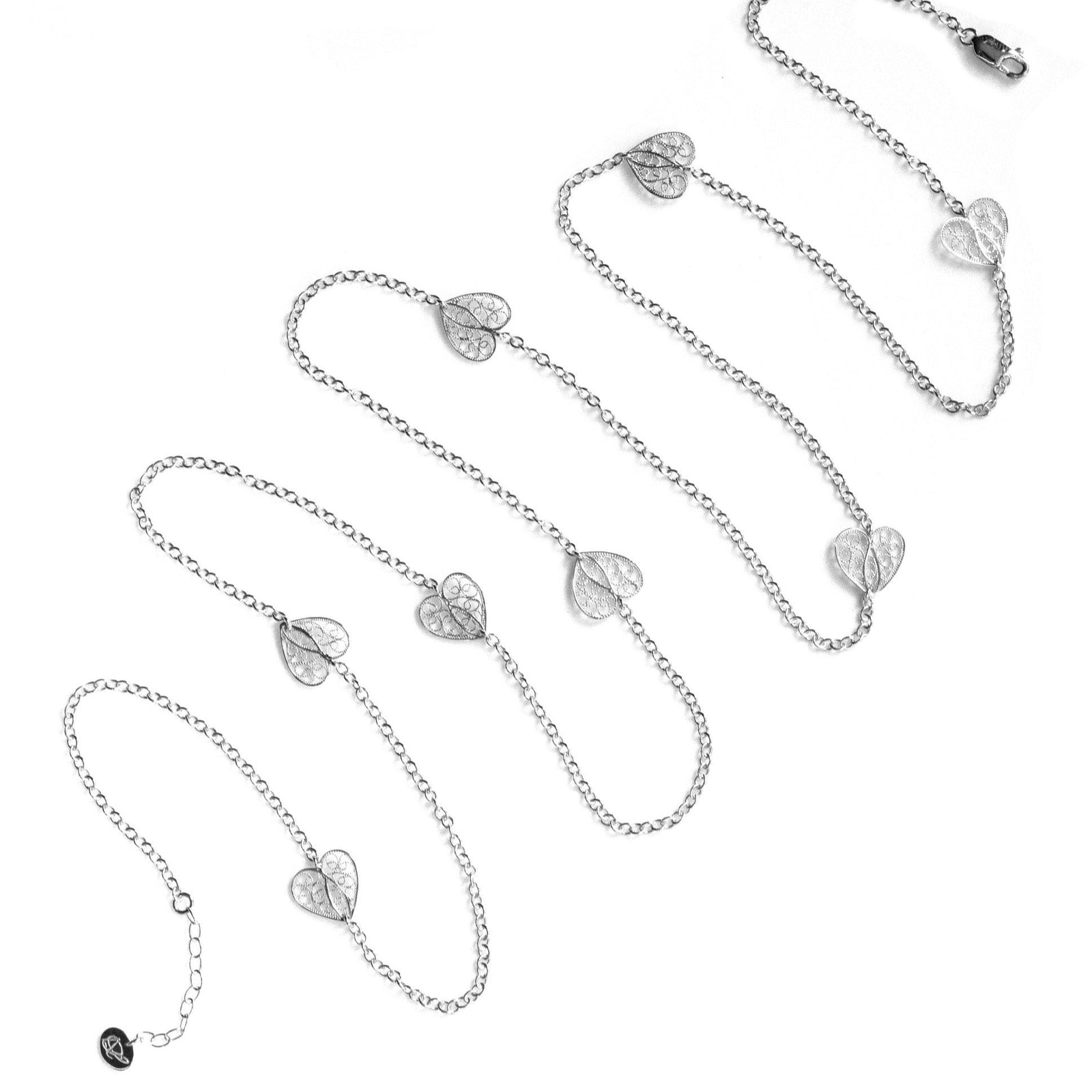 Filigree Enchanting Heart Necklace in Silver - Arabel Lebrusan