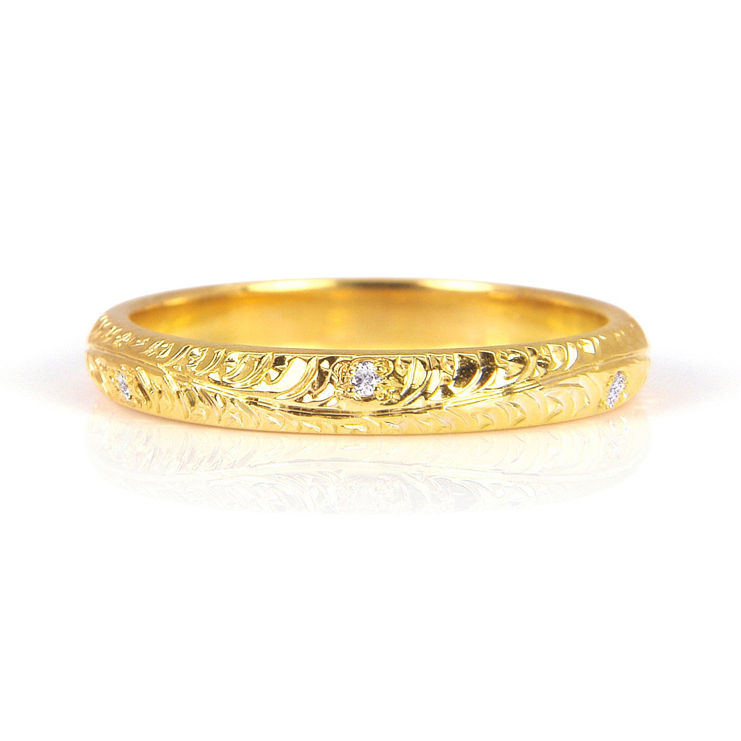 Cedar Engraved Ethical Gold Wedding Ring 3mm