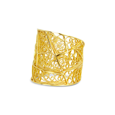 Filigree Trapezoid Ring. Yellow Gold