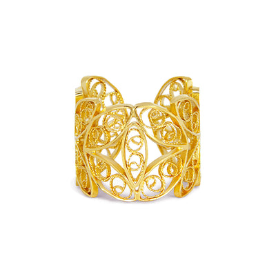 Filigree Walnut Leaf Ring. Yellow Gold