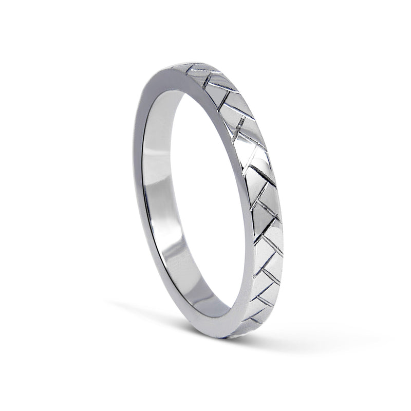 Bespoke men's wedding ring - 100% recycled platinum and hand-engraved lines