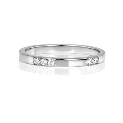 Bespoke Katie wedding ring - 100% recycled platinum and grain-set conflict-free diamonds 2