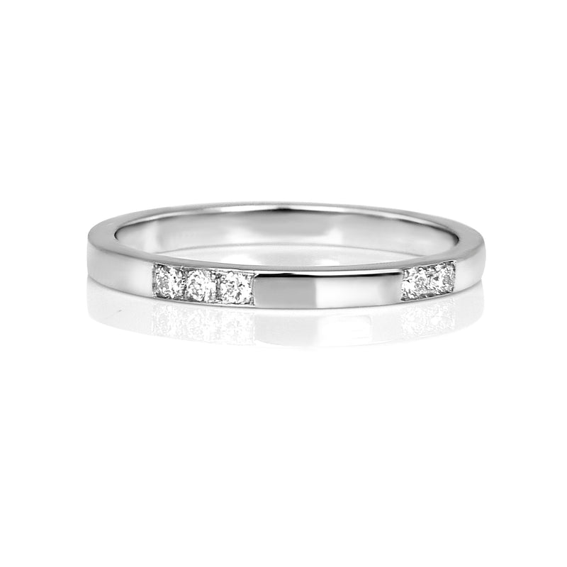 Bespoke Katie wedding ring - 100% recycled platinum and grain-set conflict-free diamonds