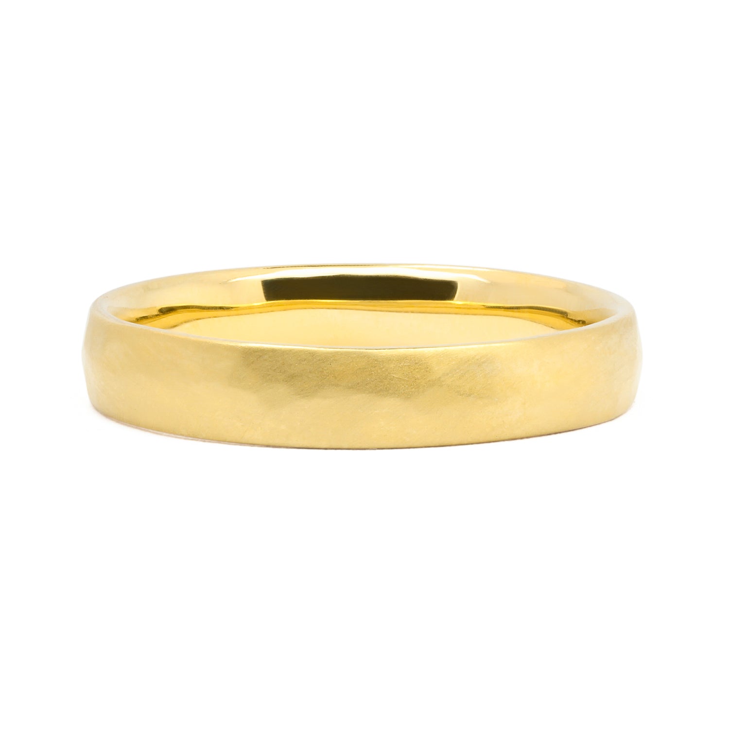Court Hammered & Matt Gold Wedding Ring, Medium