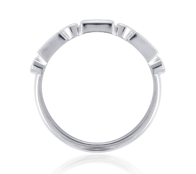 Bespoke Art Deco-inspired wedding band - 18ct recycled white gold - baguette and brilliant diamonds in rub-over settings