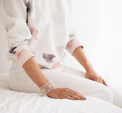 Filigree Rosette Bangle. White