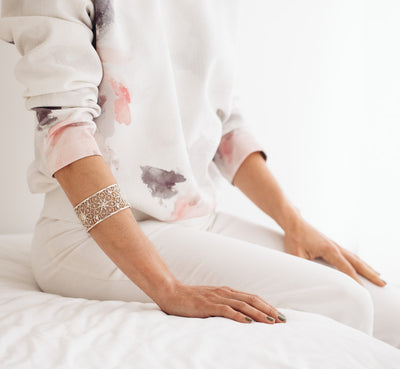 Filigree Rosette Bangle. White
