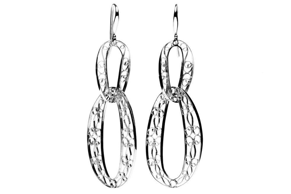 Filigree Links Drop Earrings. White - Arabel Lebrusan