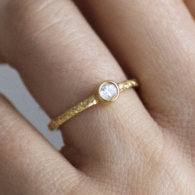 Hera Ethical Emerald Gemstone Engagement Ring, Platinum