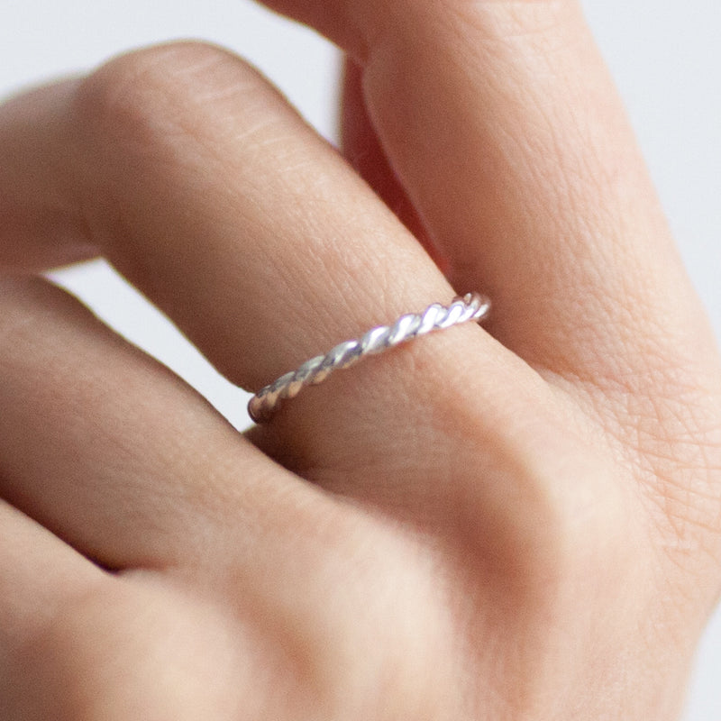 Lace Single Ring. Silver